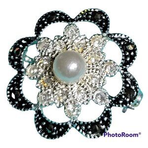 Signed 925 Sterling Silver  Pearl Marcasite Flower Brooch Pin 1 inch Vintage